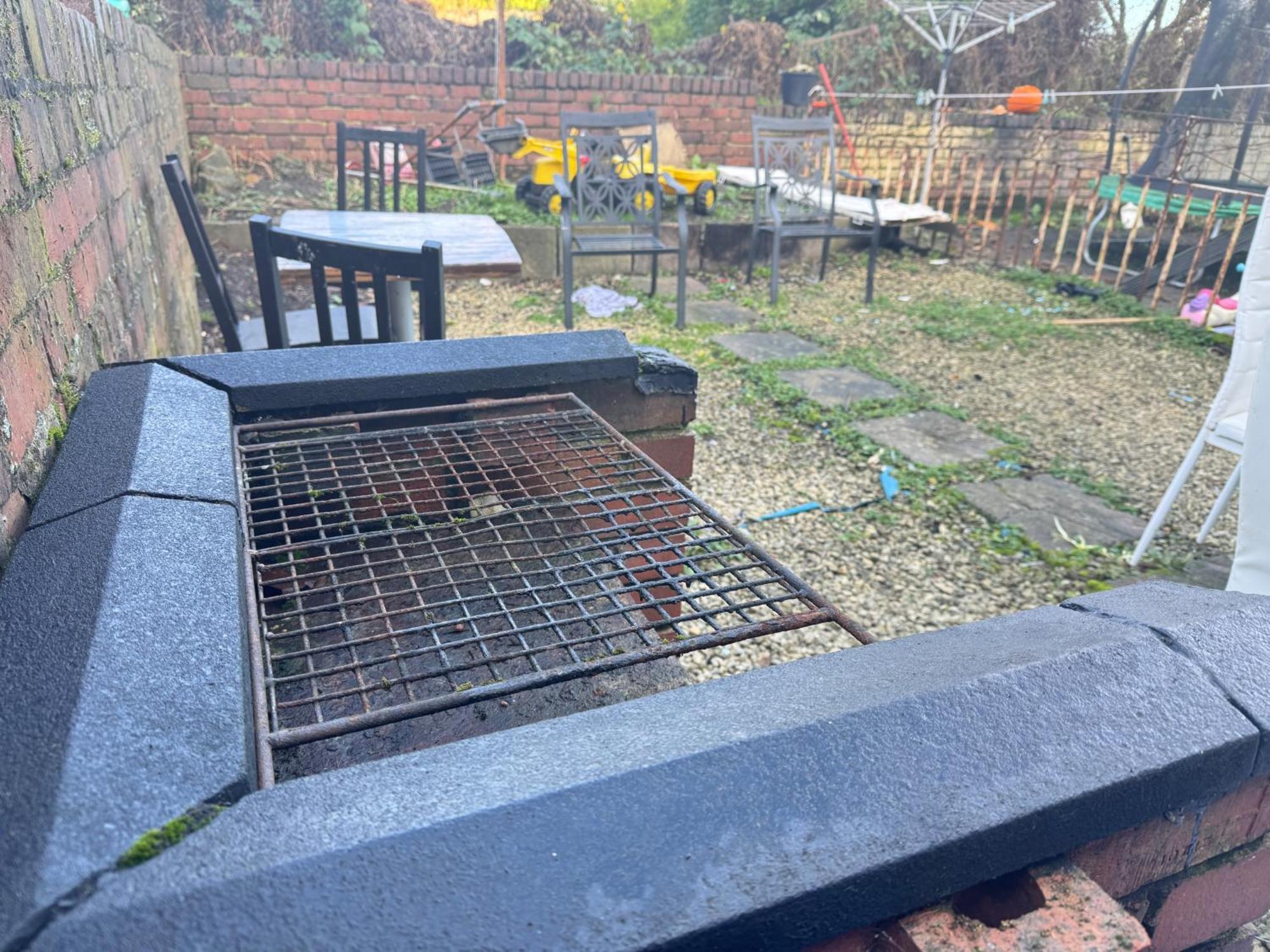 - House - Sleeps 5 - Parking - Garden Holiday home