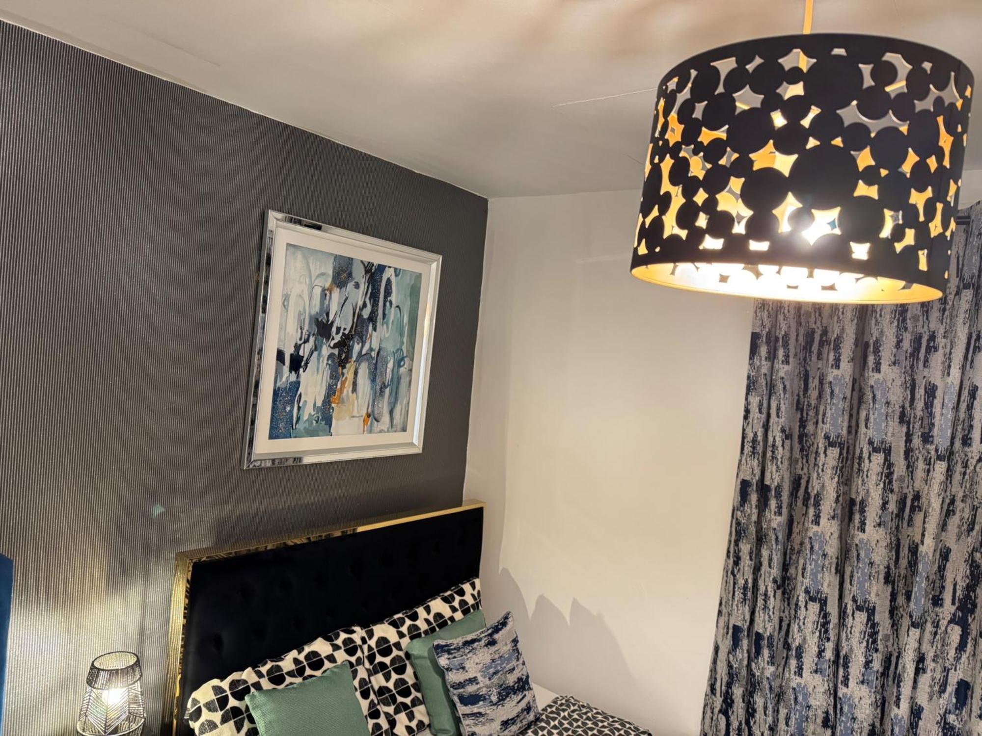 Holiday home - House - Sleeps 5 - Parking - Garden Sheffield